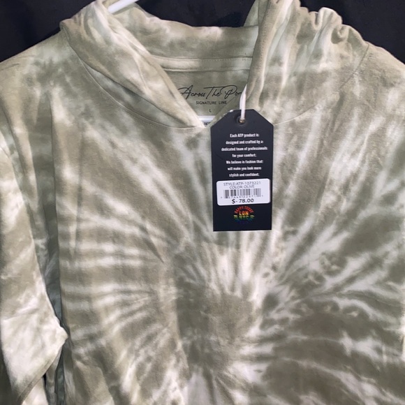 Across the pond tie dye green & white Hooded shirt | retro | mens tops - Picture 2 of 10